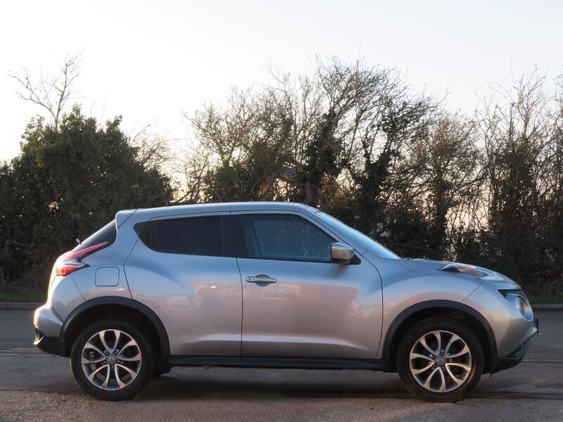 NISSAN JUKE