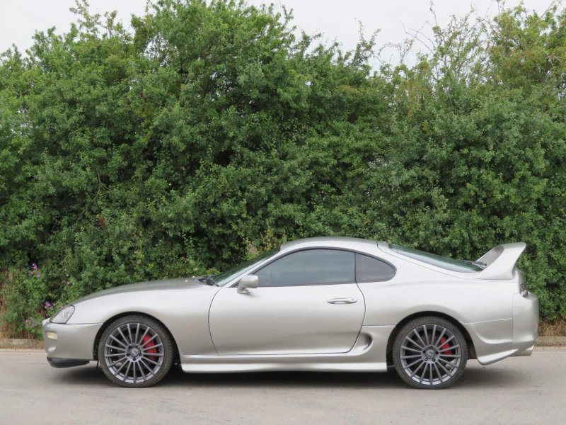 TOYOTA SUPRA
