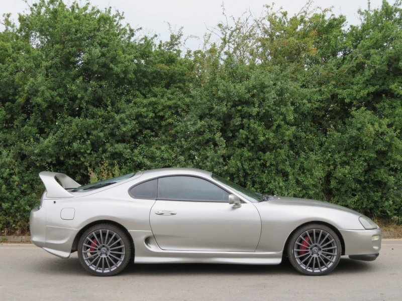 TOYOTA SUPRA
