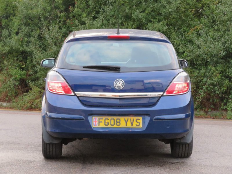 VAUXHALL ASTRA
