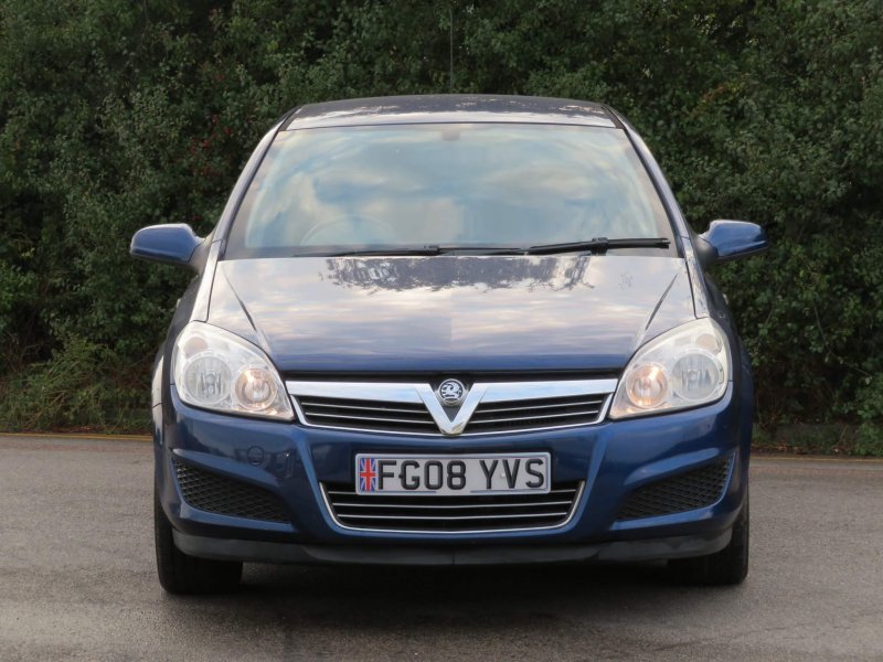 VAUXHALL ASTRA
