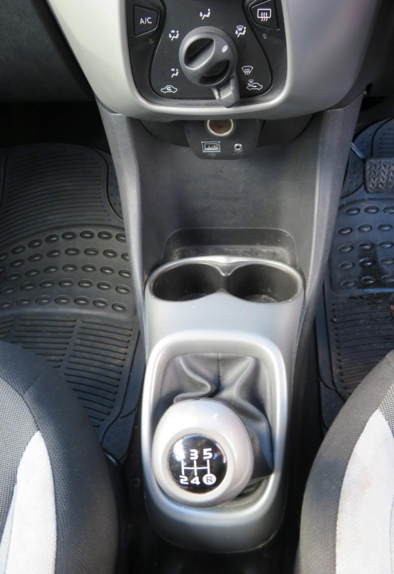 TOYOTA AYGO