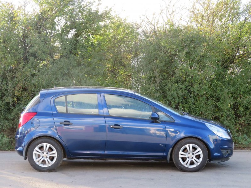 VAUXHALL CORSA