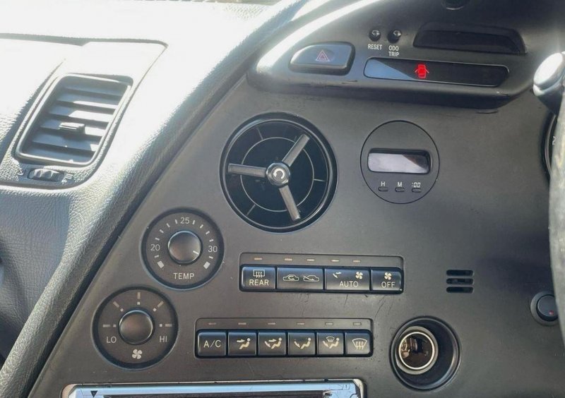TOYOTA SUPRA
