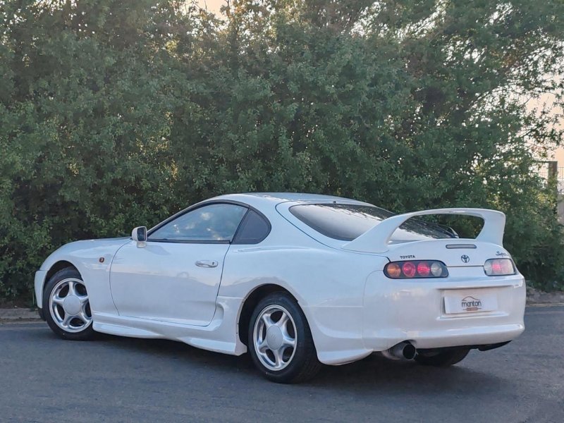 TOYOTA SUPRA