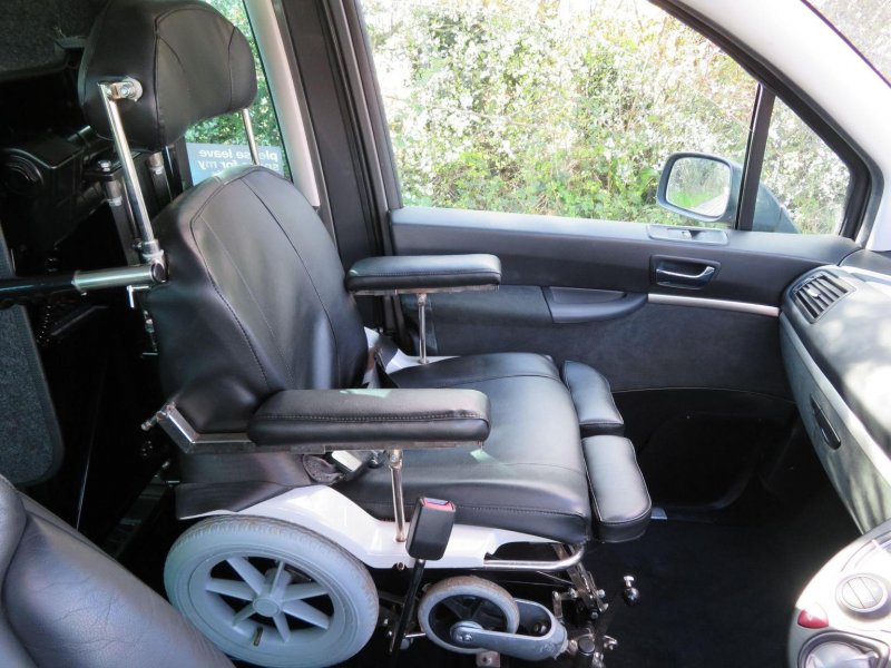 PEUGEOT 807