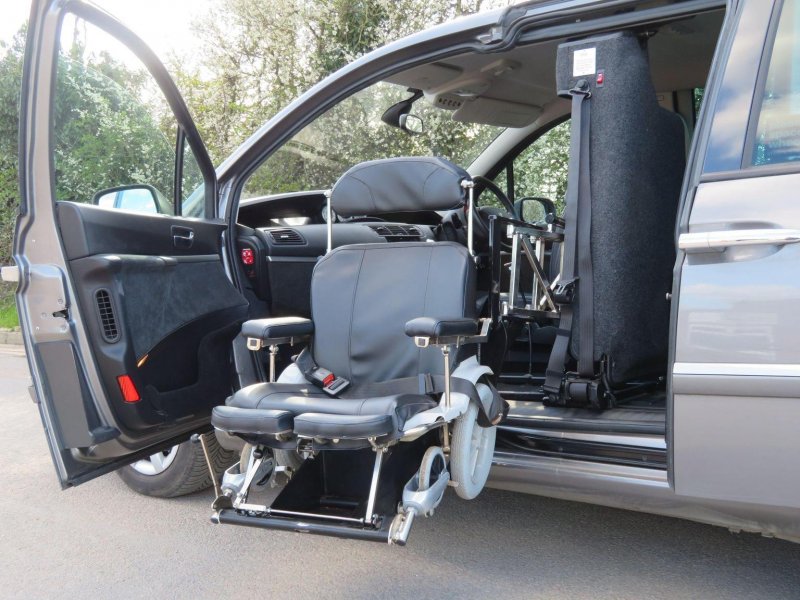 PEUGEOT 807