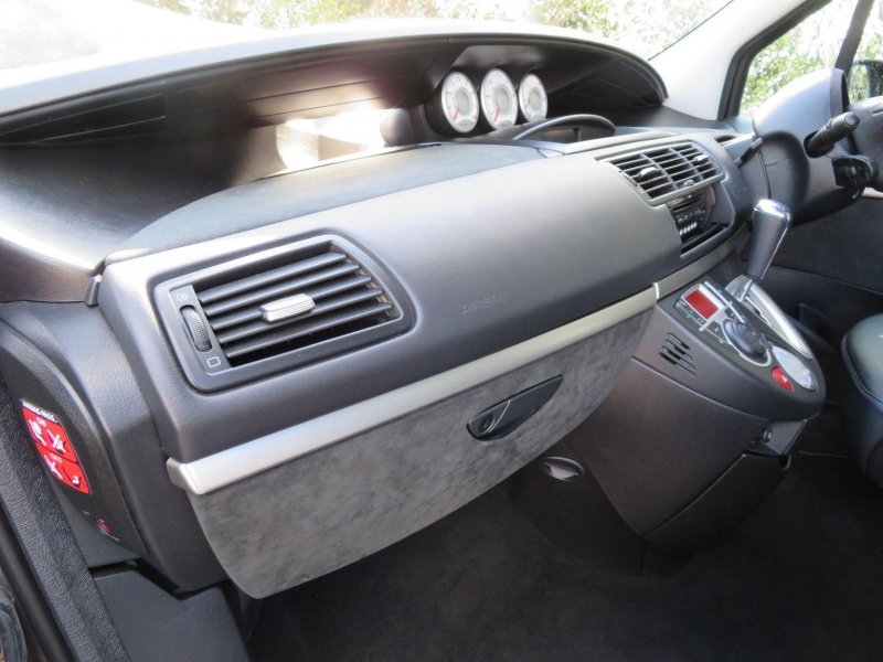 PEUGEOT 807