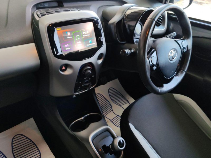 TOYOTA AYGO