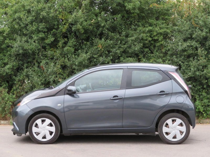 TOYOTA AYGO
