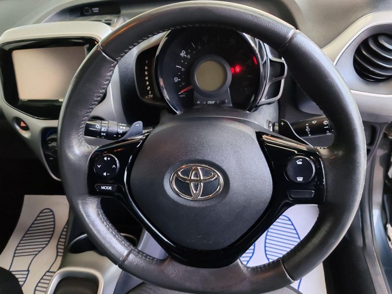 TOYOTA AYGO