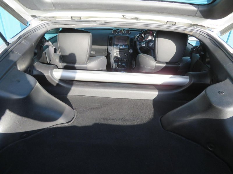NISSAN 370Z