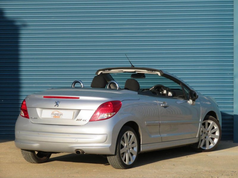 PEUGEOT 207 CC