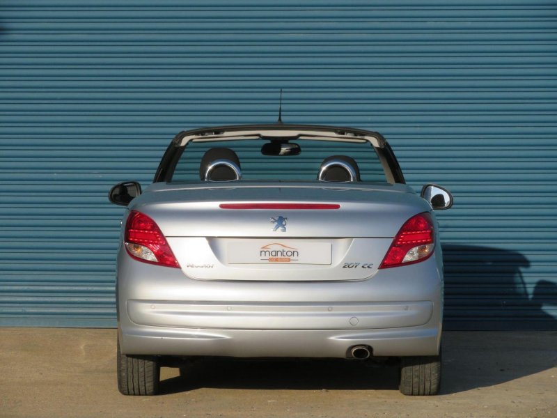 PEUGEOT 207 CC
