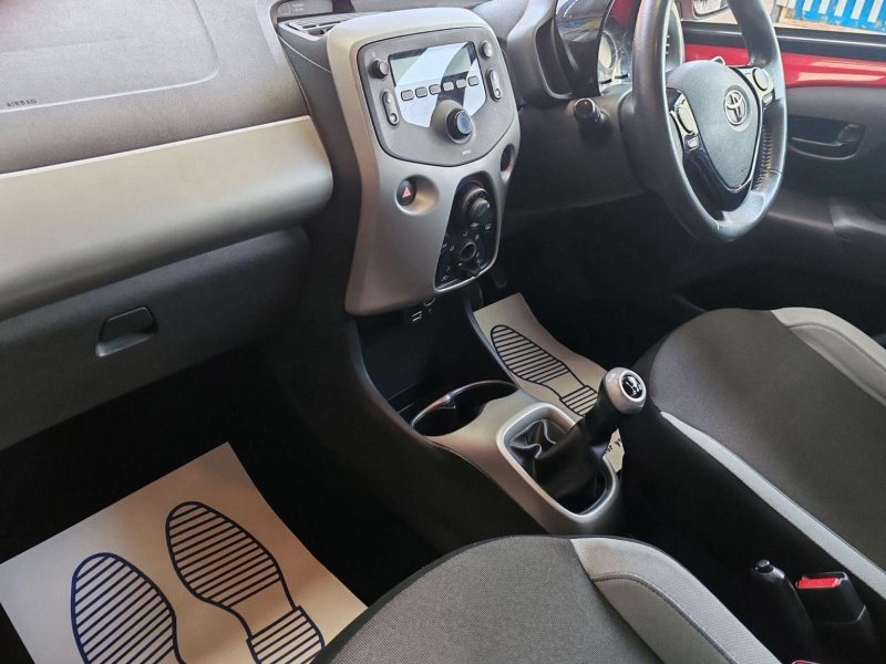 TOYOTA AYGO