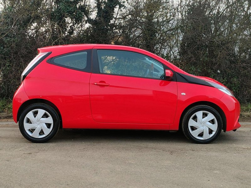 TOYOTA AYGO