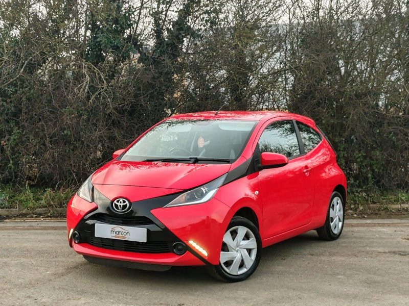 View TOYOTA AYGO 1.0 VVT-i x-play Euro 6 3dr