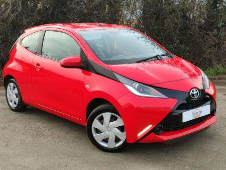 TOYOTA AYGO 1.0 VVT-i x-play Euro 6 3dr