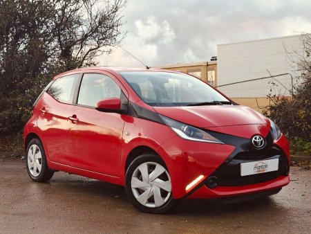 TOYOTA AYGO 1.0 VVT-i x-play Euro 6 5dr
