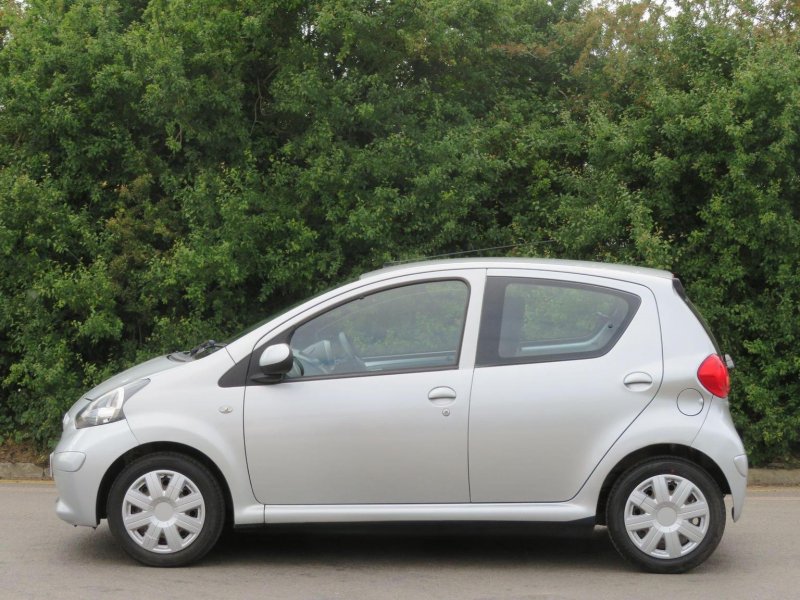 TOYOTA AYGO
