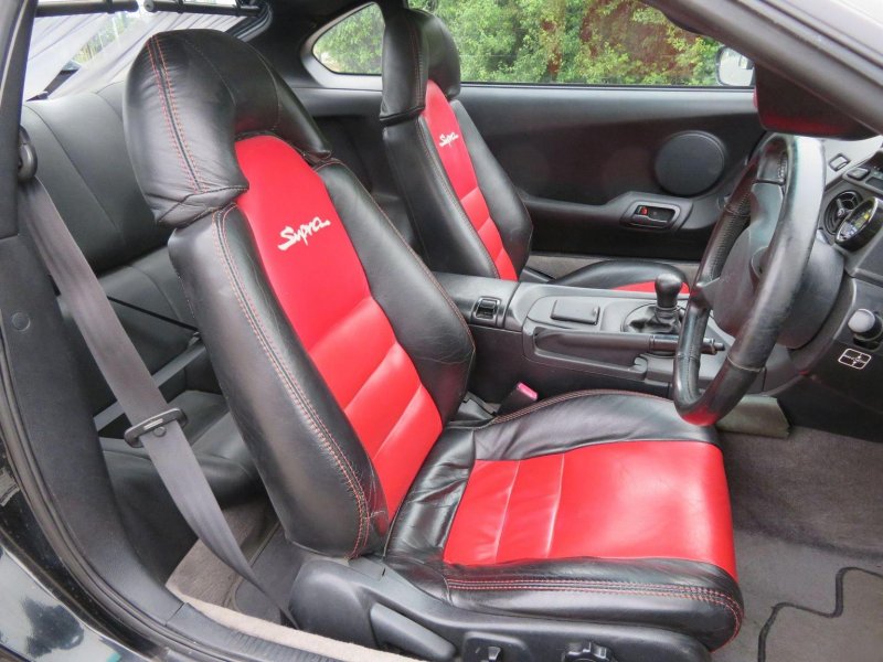 TOYOTA SUPRA
