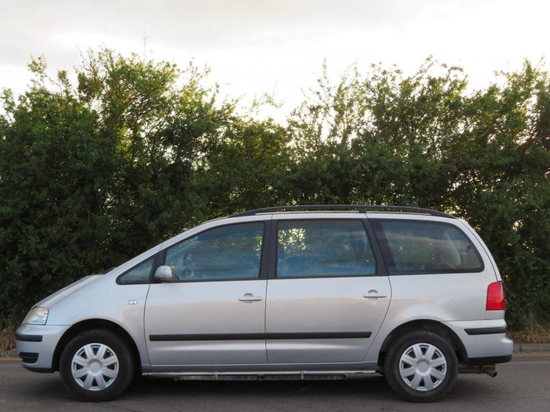 VOLKSWAGEN SHARAN