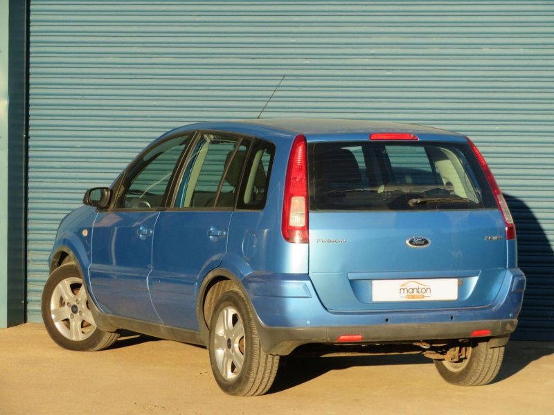 FORD FUSION